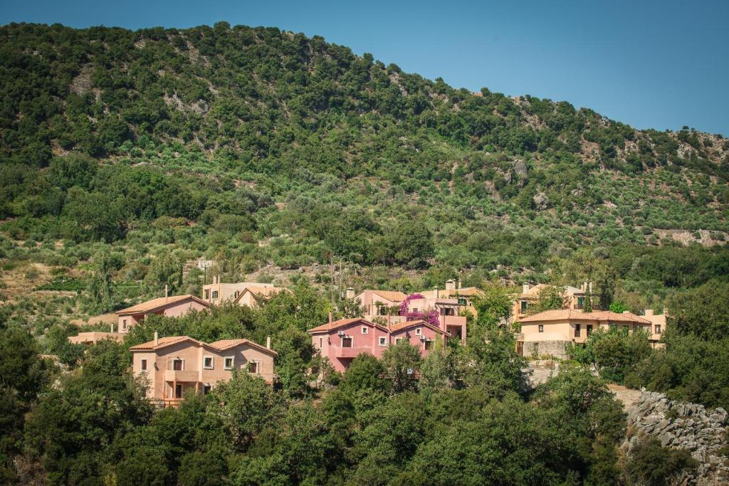 Enagron Ecotourism Village Axós Buitenkant foto